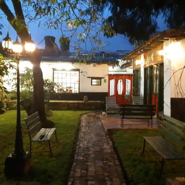 Cedron Hostel ボゴタ エクステリア 写真