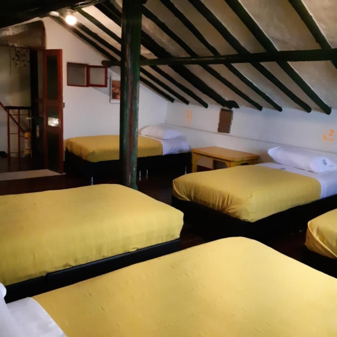 Cedron Hostel ボゴタ エクステリア 写真