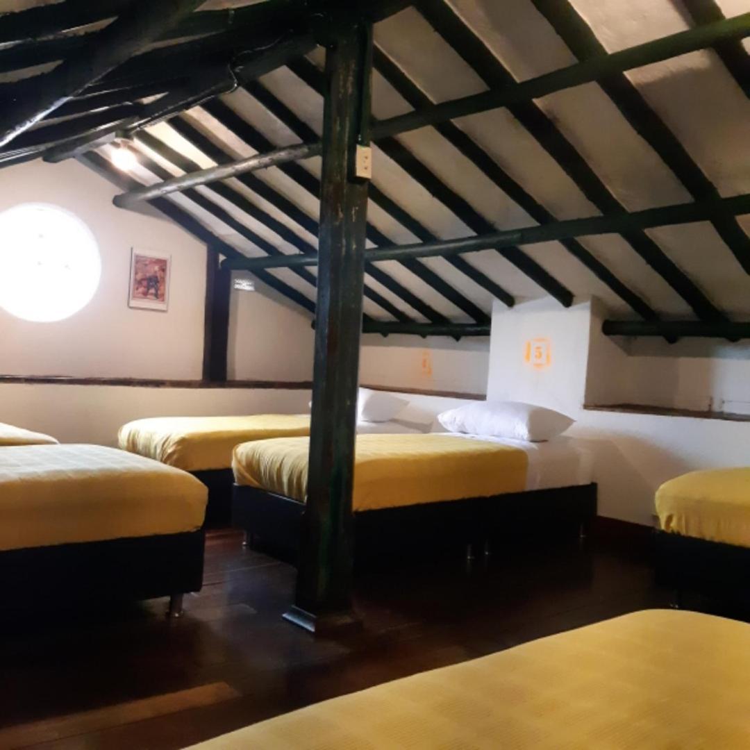 Cedron Hostel ボゴタ エクステリア 写真